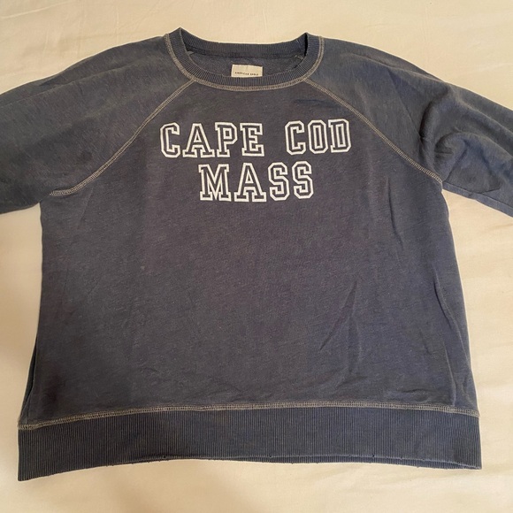 Women’s American Eagle lounge sweater. - Picture 1 of 4